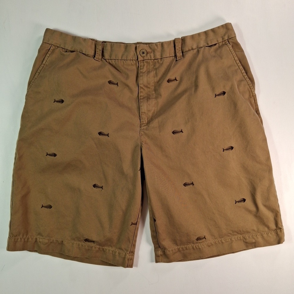 Old Navy Surplus Mens 40 Khaki Chino Shorts Fish Bone Embroidered Tan Cotton